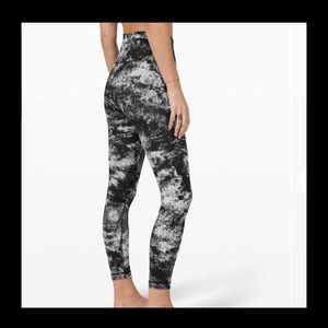 Lululemon wunder under, high rise 28”